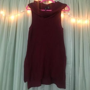 *NEW W/O TAGS* WOMANS SLEEVELESS WINE KNIT TOP